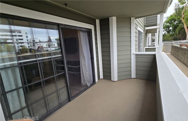 6545 Reseda Boulevard 3, Reseda, CA 91335