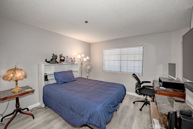 6545 Reseda Boulevard 3, Reseda, CA 91335