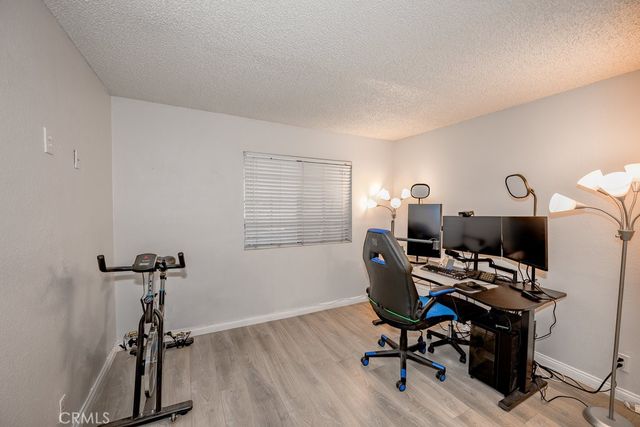 6545 Reseda Boulevard 3, Reseda, CA 91335