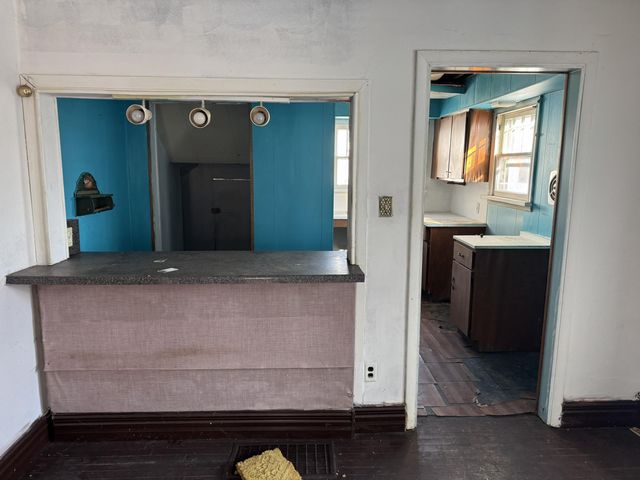 111 N Calumet Avenue, Michigan City, IN 46360