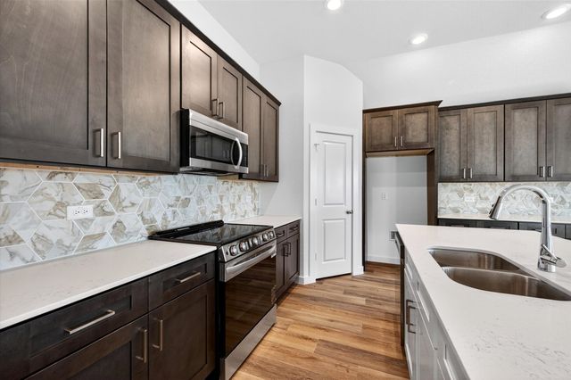 2228 Trailside Drive, Sherman, TX 75092