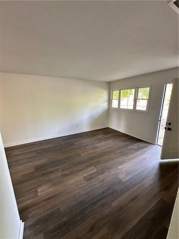 1305 Middle Ring Road, Mobile, AL 36608