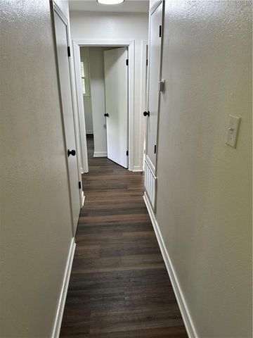 1305 Middle Ring Road, Mobile, AL 36608