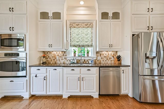 2 Compass Circle, Galveston, TX 77554