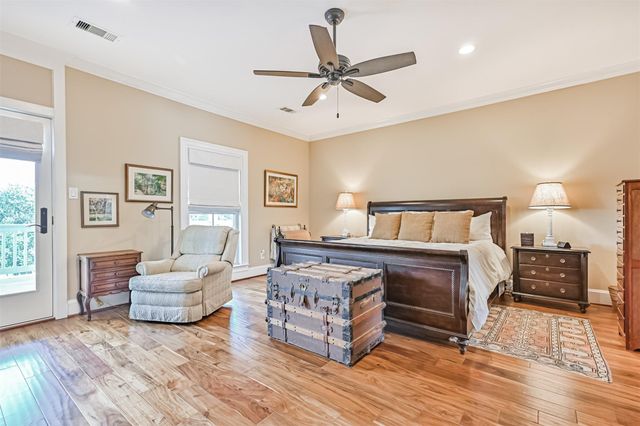 2 Compass Circle, Galveston, TX 77554
