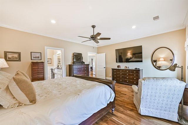 2 Compass Circle, Galveston, TX 77554