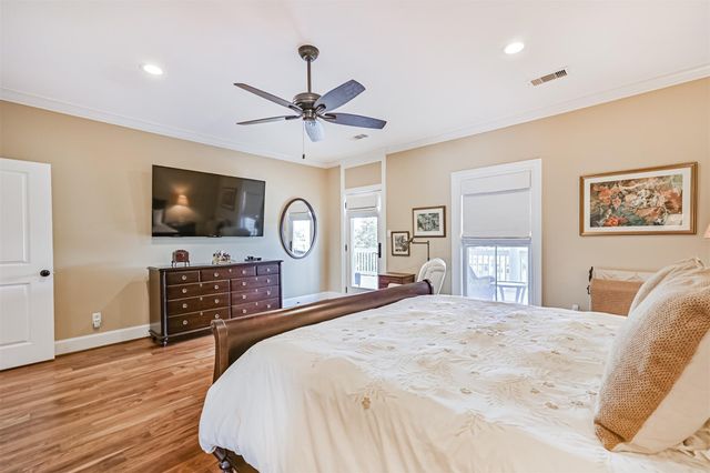 2 Compass Circle, Galveston, TX 77554