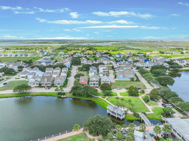 2 Compass Circle, Galveston, TX 77554
