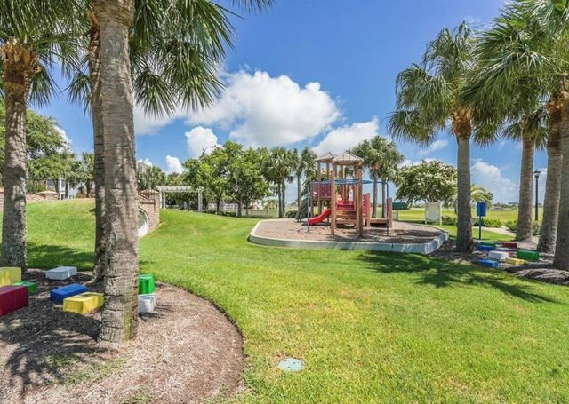 2 Compass Circle, Galveston, TX 77554