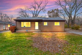 10756 Oak Street, Taylor, MI 48180