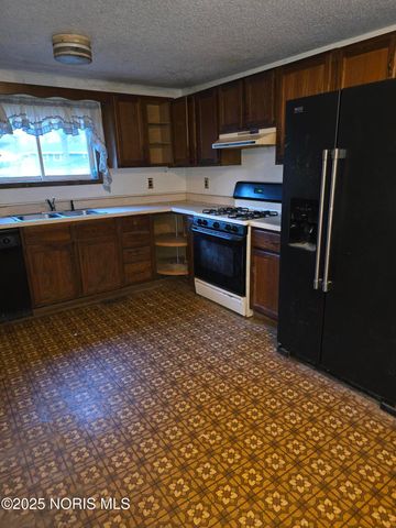 107 Merton Street, Holland, OH 43528