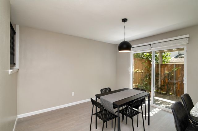 15924 Coolwood Drive 1039, Dallas, TX 75248
