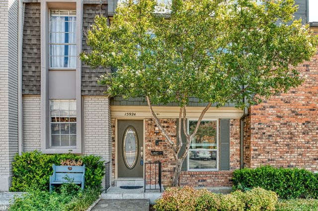 15924 Coolwood Drive 1039, Dallas, TX 75248