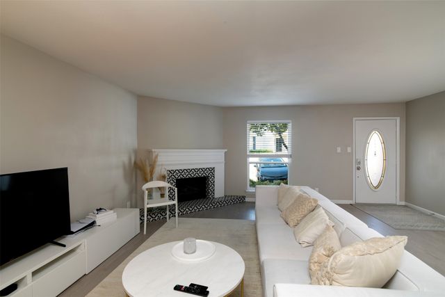 15924 Coolwood Drive 1039, Dallas, TX 75248