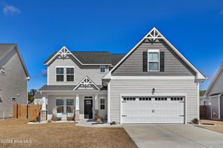 203 W Weatherbee Way, Hampstead, NC 28443