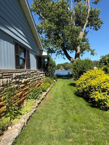 55895 Inn-D-Inn Drive, Dowagiac, MI 49047