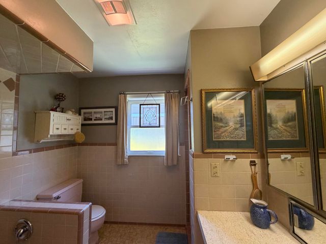 55895 Inn-D-Inn Drive, Dowagiac, MI 49047