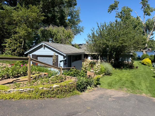 55895 Inn-D-Inn Drive, Dowagiac, MI 49047