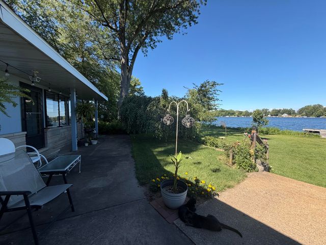 55895 Inn-D-Inn Drive, Dowagiac, MI 49047