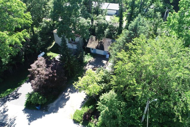 55895 Inn-D-Inn Drive, Dowagiac, MI 49047