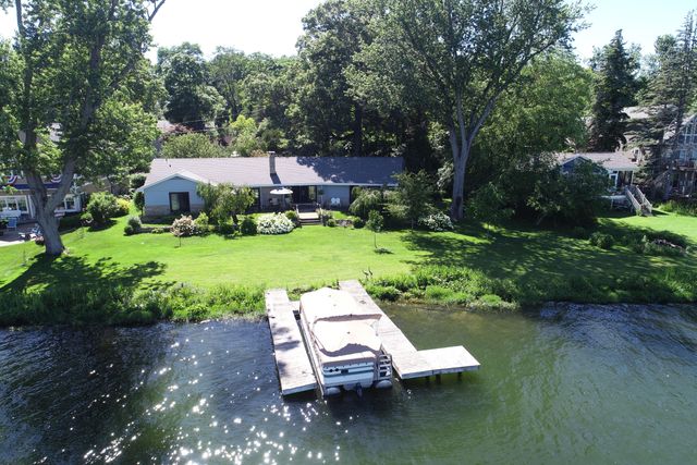 55895 Inn-D-Inn Drive, Dowagiac, MI 49047