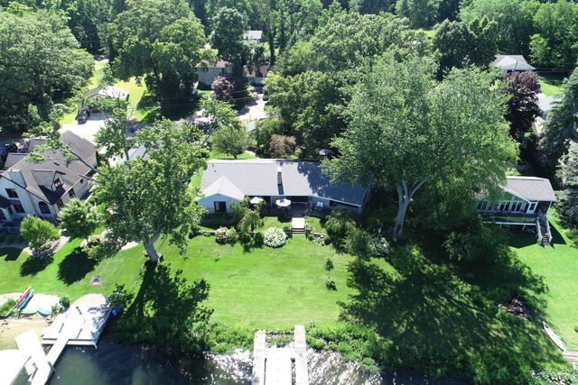 55895 Inn-D-Inn Drive, Dowagiac, MI 49047