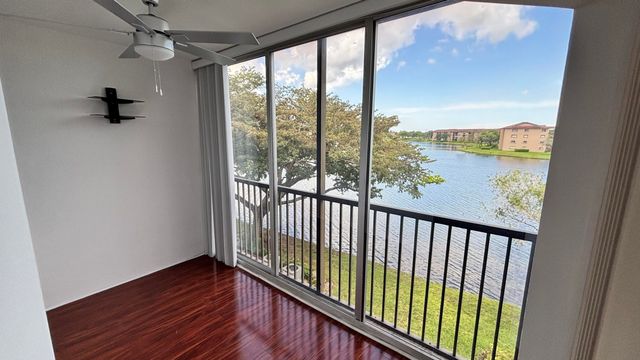 1001 SW 141st Avenue 311k, Pembroke Pines, FL 33027