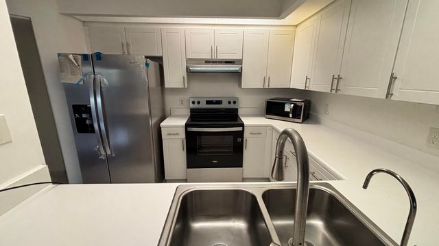 1001 SW 141st Avenue 311k, Pembroke Pines, FL 33027