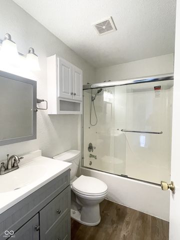 1339 Blue Heron Lane, Greenwood, IN 46143