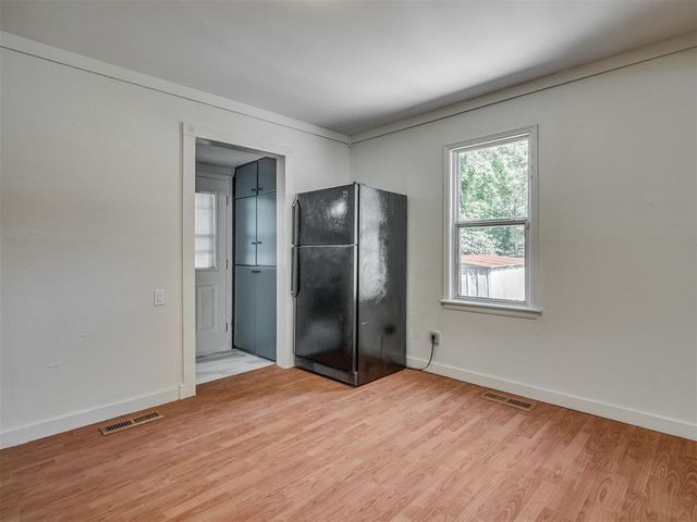 1237 N Holly Avenue, Oklahoma City, OK 73127