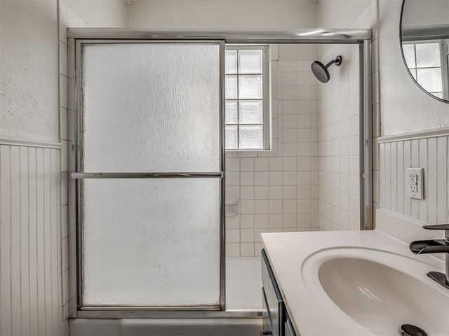 1237 N Holly Avenue, Oklahoma City, OK 73127