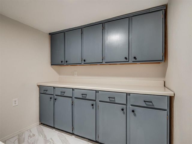 1237 N Holly Avenue, Oklahoma City, OK 73127