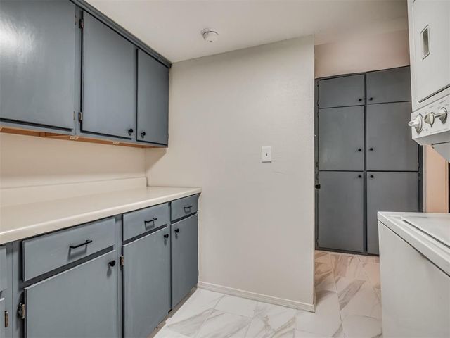1237 N Holly Avenue, Oklahoma City, OK 73127