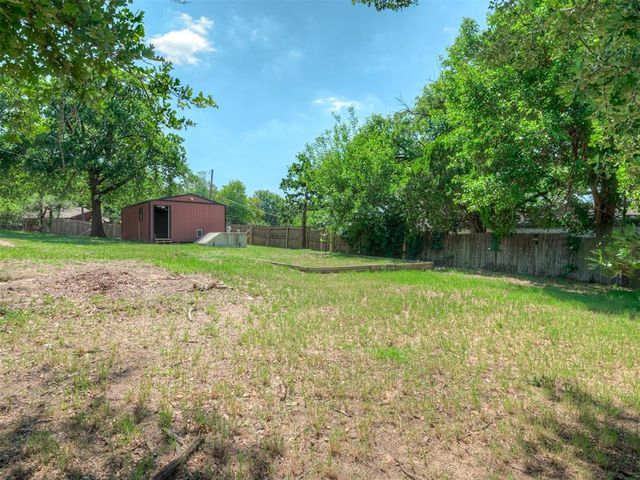 1237 N Holly Avenue, Oklahoma City, OK 73127