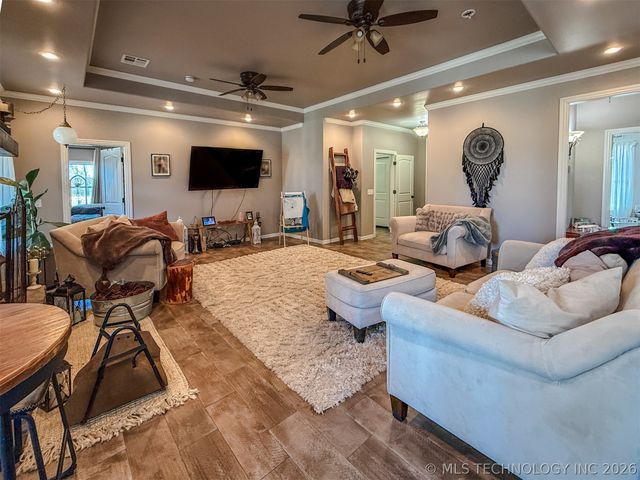 22238 E 843 Road, Park Hill, OK 74451