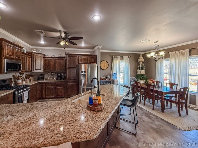 22238 E 843 Road, Park Hill, OK 74451