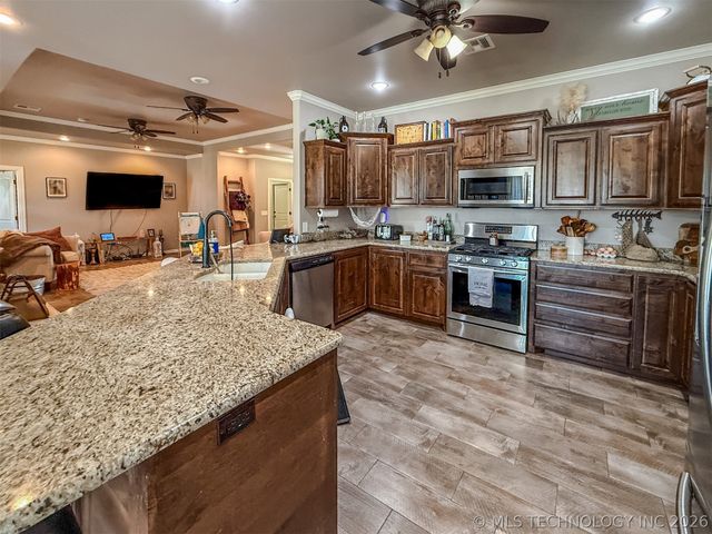 22238 E 843 Road, Park Hill, OK 74451