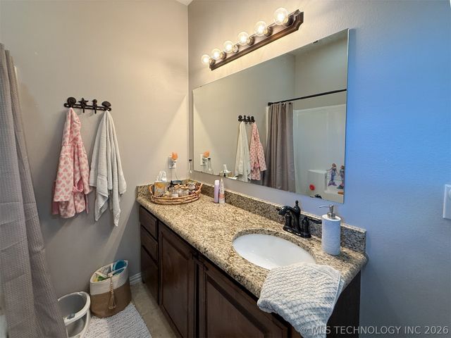 22238 E 843 Road, Park Hill, OK 74451