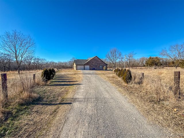 22238 E 843 Road, Park Hill, OK 74451