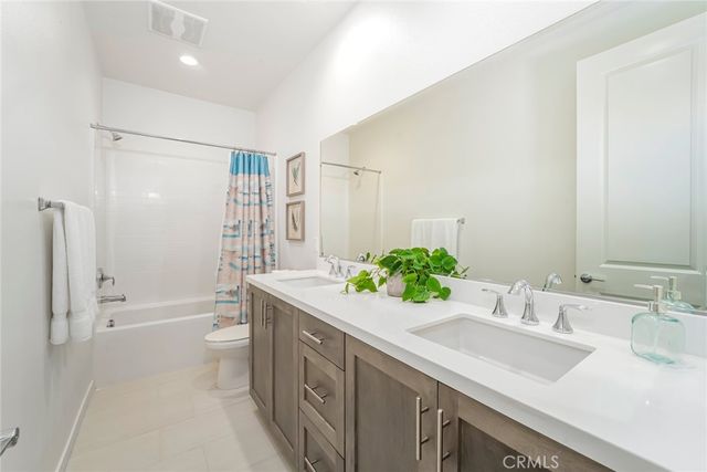 28426 Heather Green Way, Menifee, CA 92584