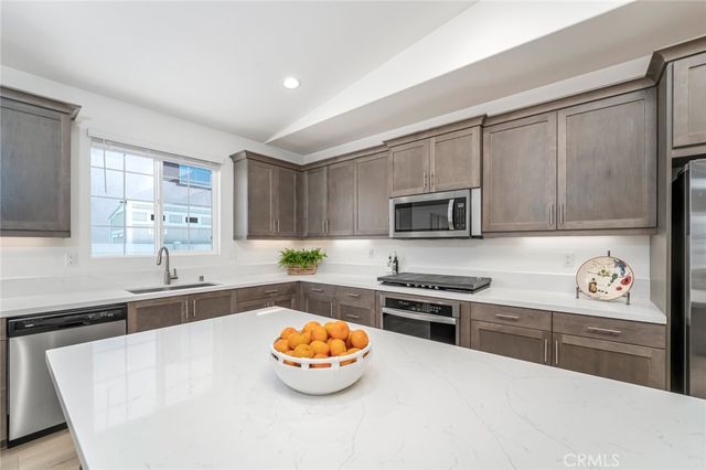 28426 Heather Green Way, Menifee, CA 92584