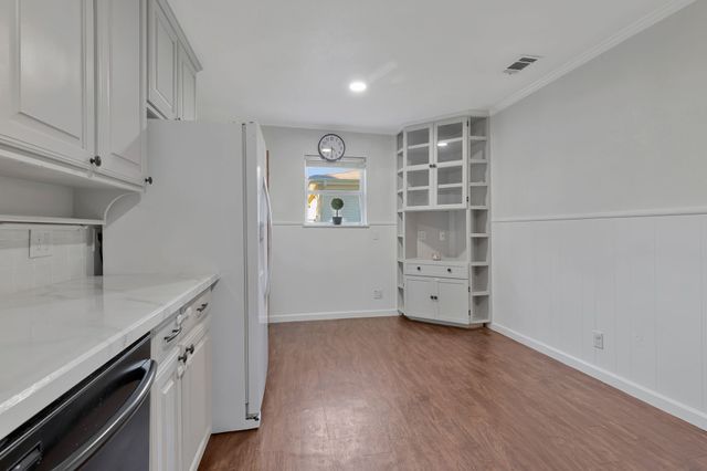 3705 Delaware Trail, Lake Worth, TX 76135