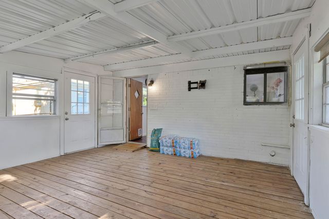 3705 Delaware Trail, Lake Worth, TX 76135