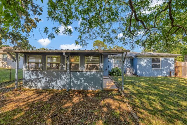 3705 Delaware Trail, Lake Worth, TX 76135