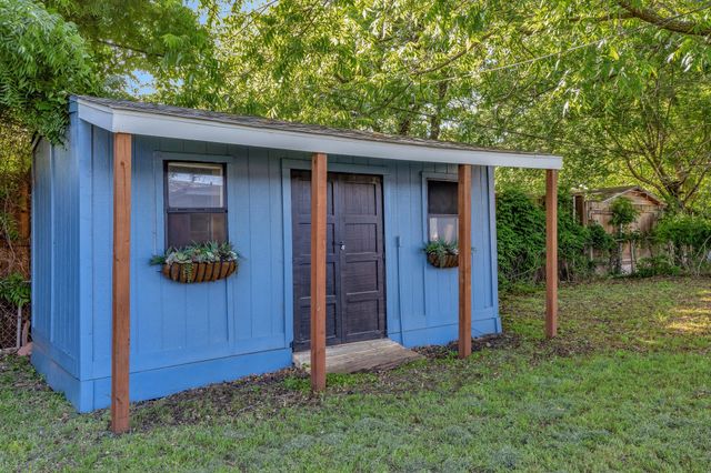 3705 Delaware Trail, Lake Worth, TX 76135