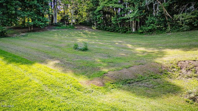 2906 Cherokee Road, Johnson City, TN 37604