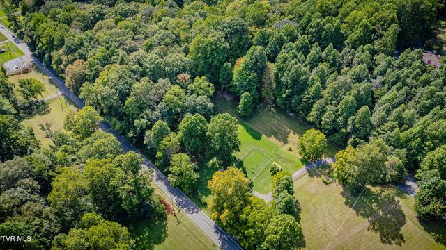 2906 Cherokee Road, Johnson City, TN 37604