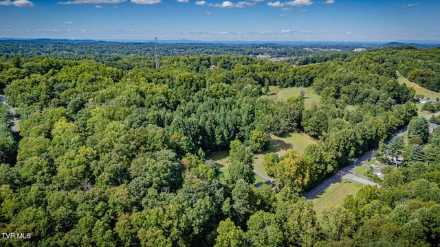 2906 Cherokee Road, Johnson City, TN 37604