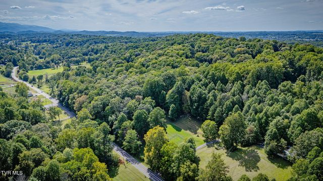 2906 Cherokee Road, Johnson City, TN 37604