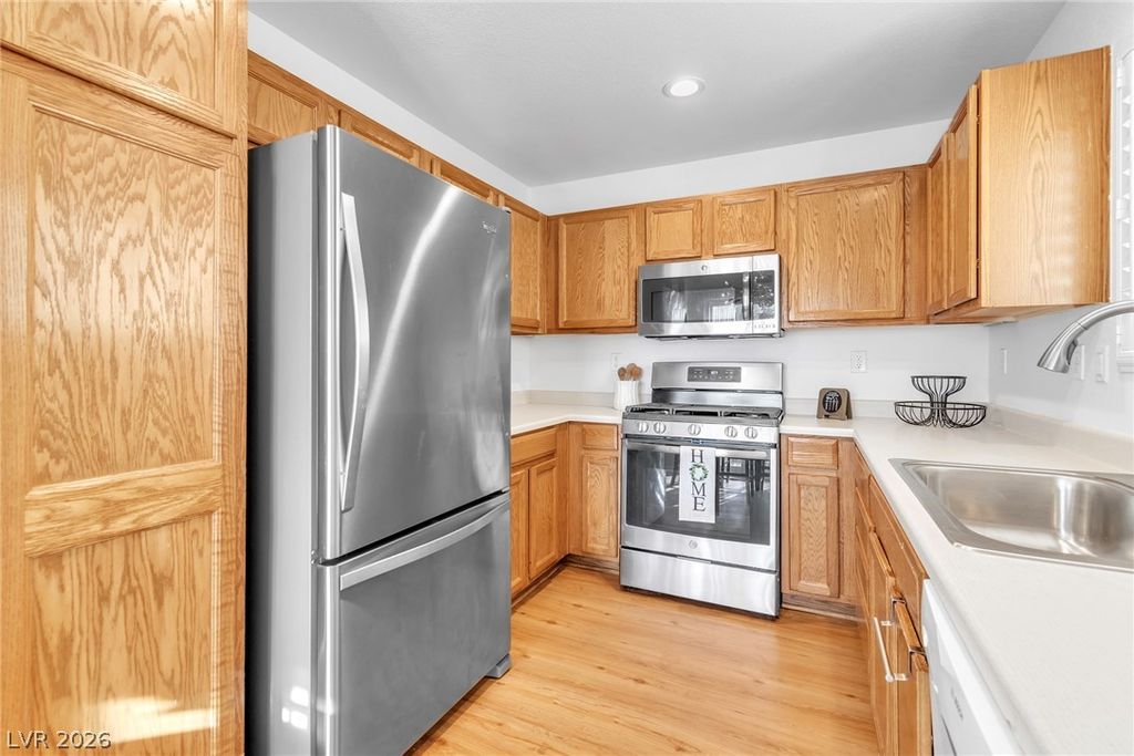 10470 Fancy Fern Street, Las Vegas, NV 89183 — photo 3